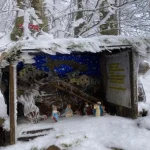 Il sentiero dei presepi vicino alla Croce dell'Alpe di Monghidoro